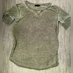 Acid wash green tee Small